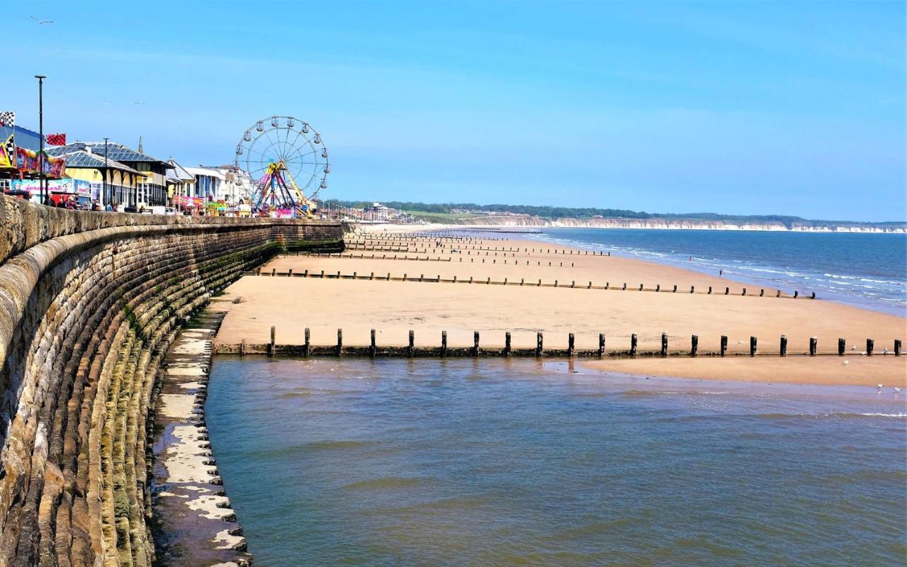 Sea Front Apartment With Massage Shower Netflix Great Location Bridlington Exterior photo